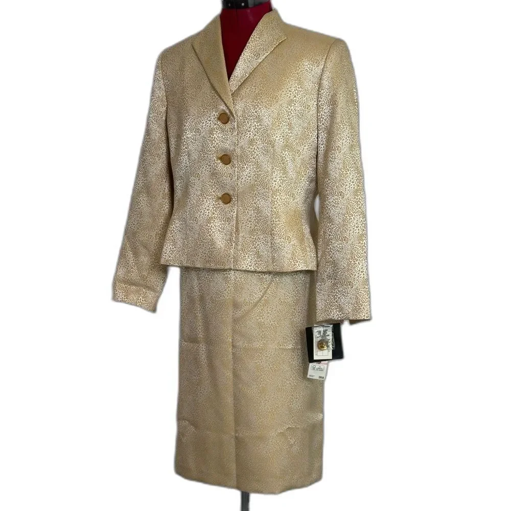 NWT Le Suit Skirt Suit Women Size 10P/14P Gold/Cream 2-Piece Set Blazer & Skirt